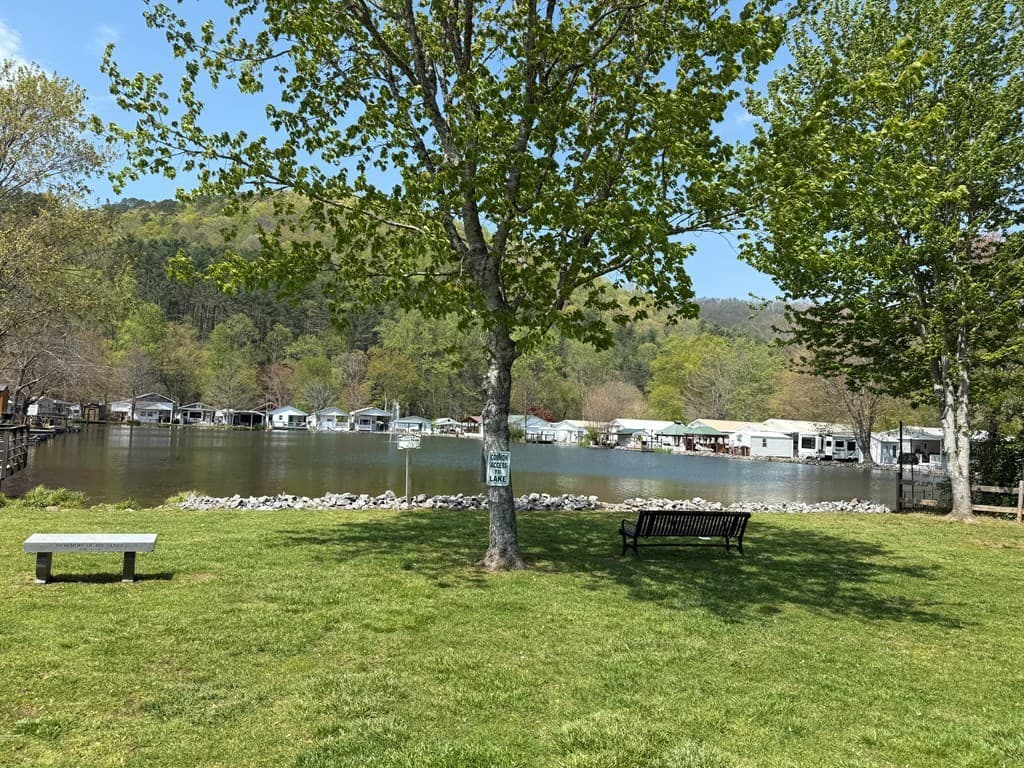 4368 Riverbank Run, Hiawassee GA 30546 - Photo
