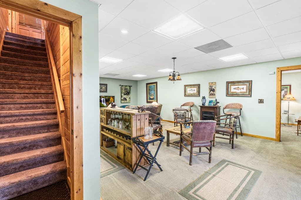 447 Creekmont Drive, Blairsville GA 30512 - Photo