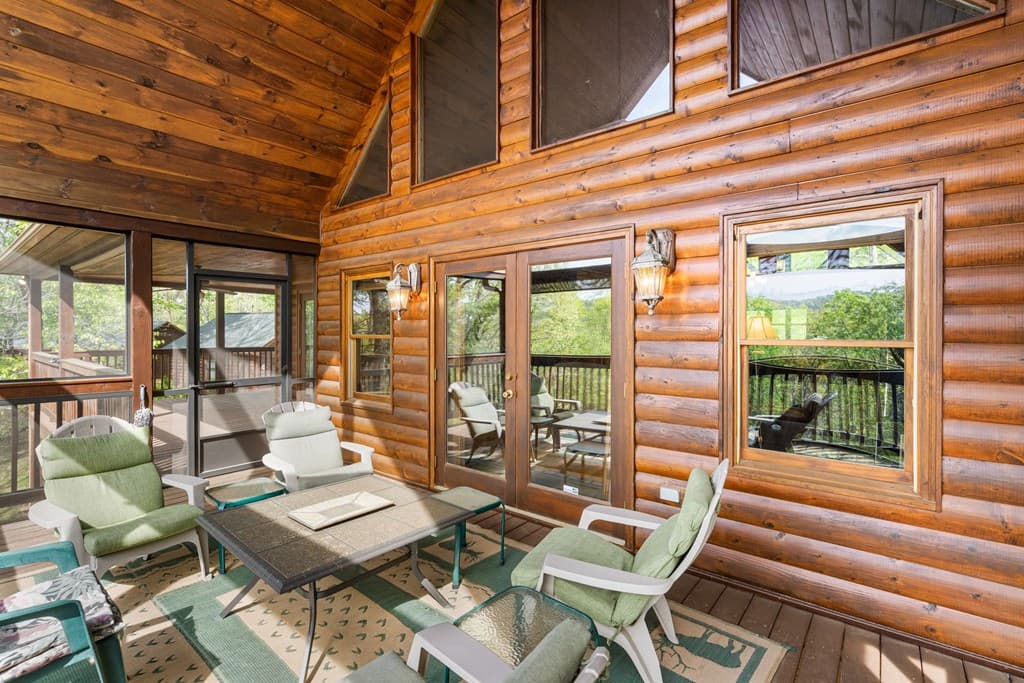 447 Creekmont Drive, Blairsville GA 30512 - Photo