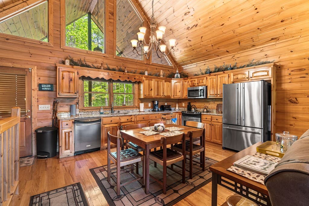447 Creekmont Drive, Blairsville GA 30512 - Photo