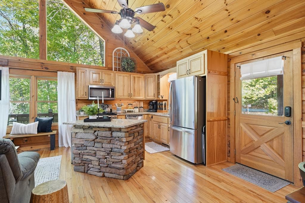 288 Kimbolton Drive, Morganton GA 30560 - Photo