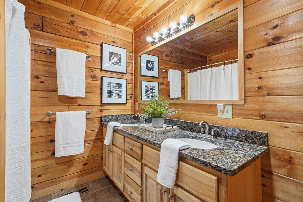 288 Kimbolton Drive, Morganton GA 30560 - Photo