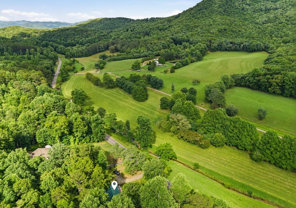 3426 Old Hwy 64 W, Warne NC 28909 - Photo