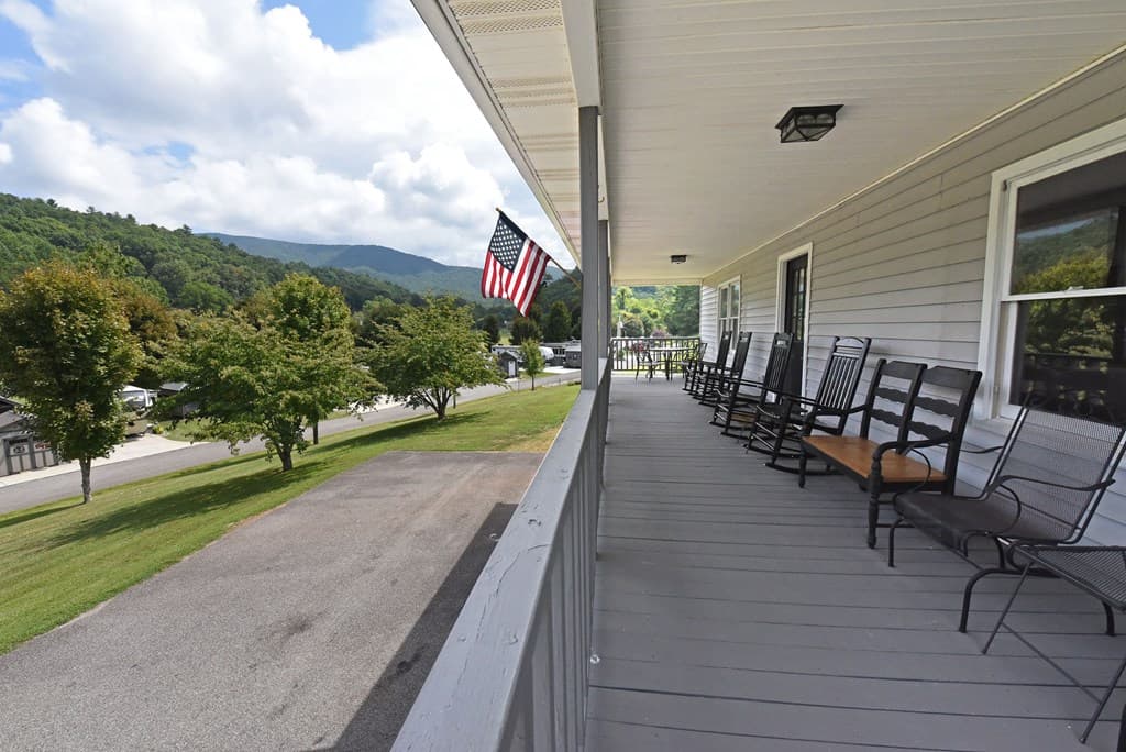 98 Heavenly Drive, Blairsville GA 30512 - Photo