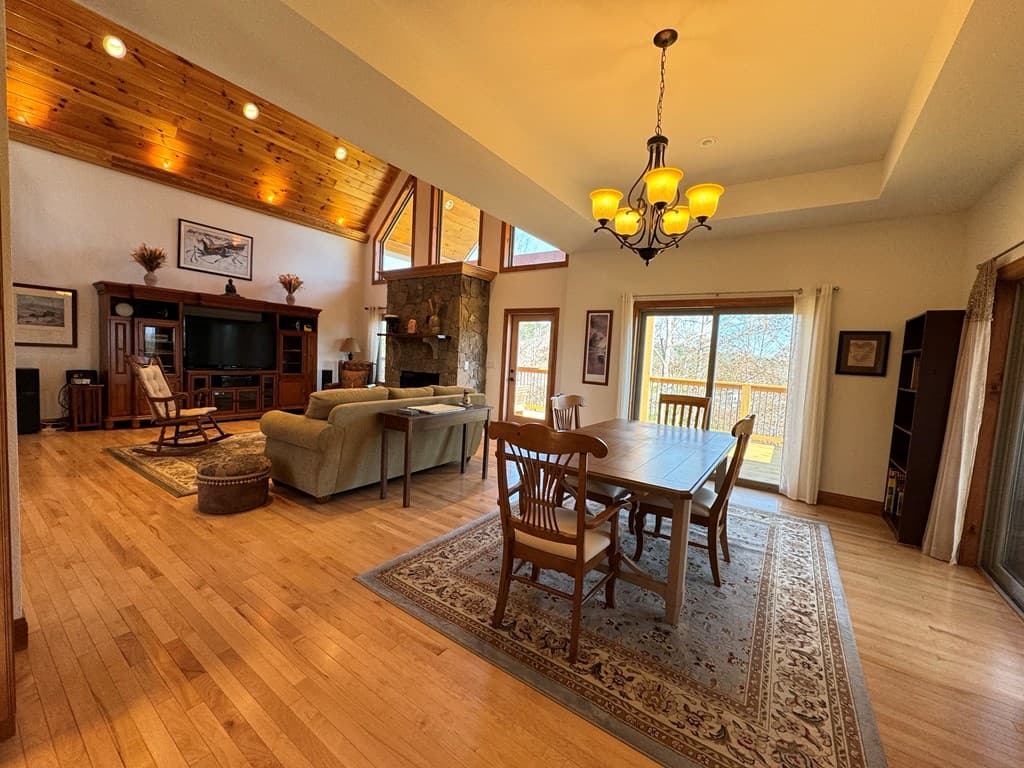 335 Northshore Drive, Blairsville GA 30512 - Photo
