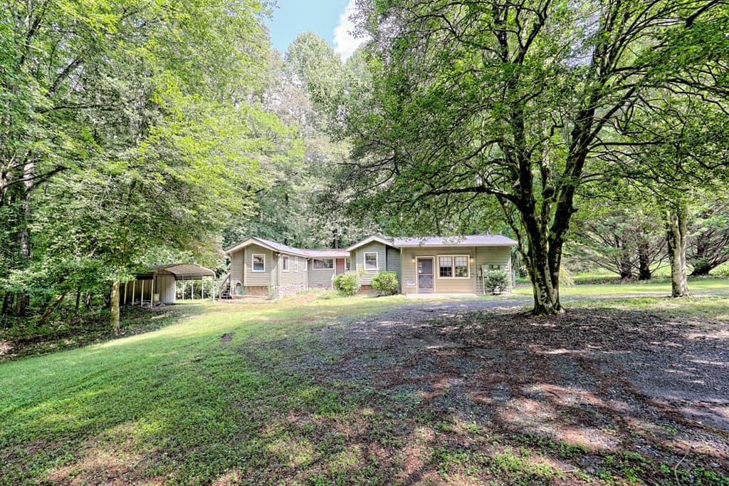 641 Cold Branch Road, Hayesville NC 28904 - Photo
