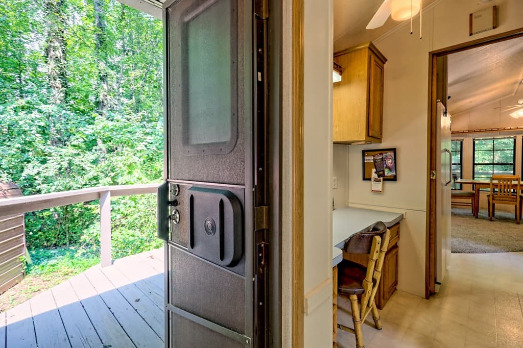 641 Cold Branch Road, Hayesville NC 28904 - Photo