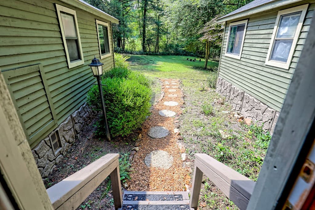 641 Cold Branch Road, Hayesville NC 28904 - Photo