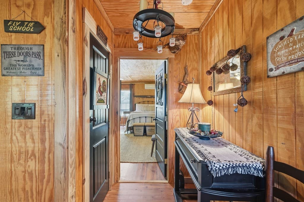 955 Mull Drive, Mineral Bluff GA 30559 - Photo