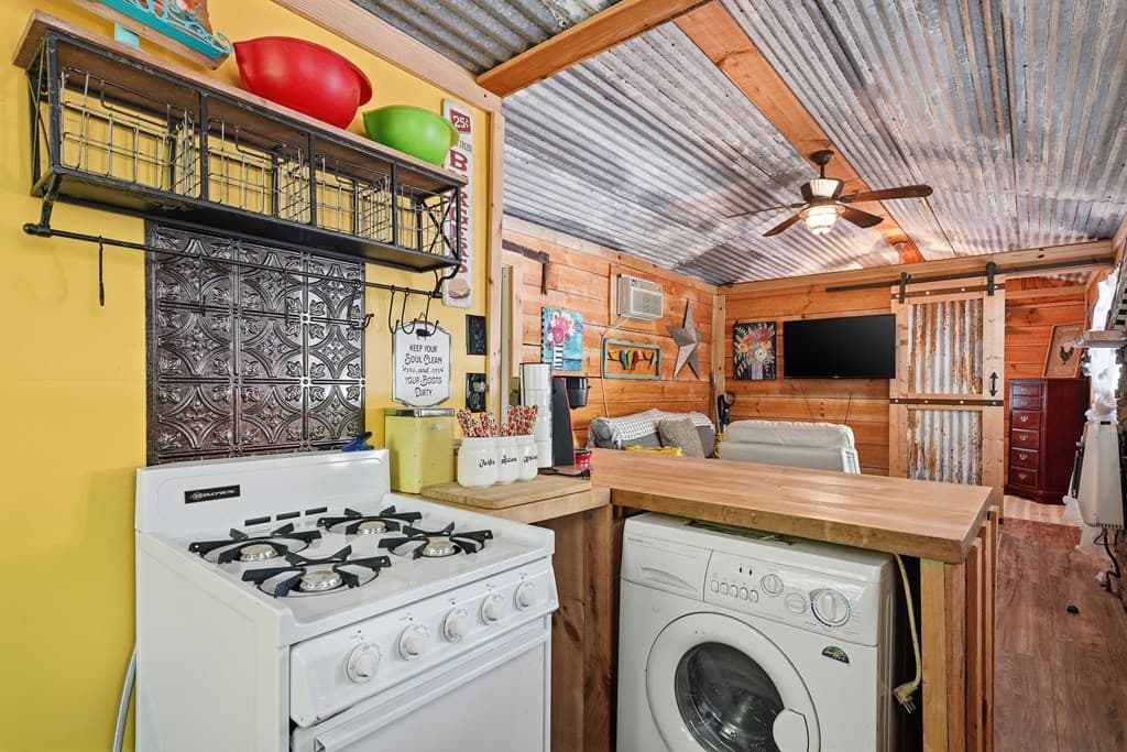 955 Mull Drive, Mineral Bluff GA 30559 - Photo