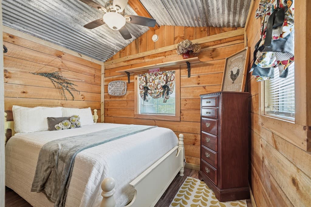 955 Mull Drive, Mineral Bluff GA 30559 - Photo