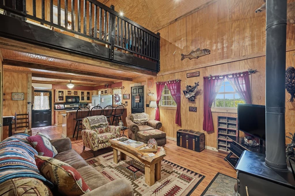 955 Mull Drive, Mineral Bluff GA 30559 - Photo