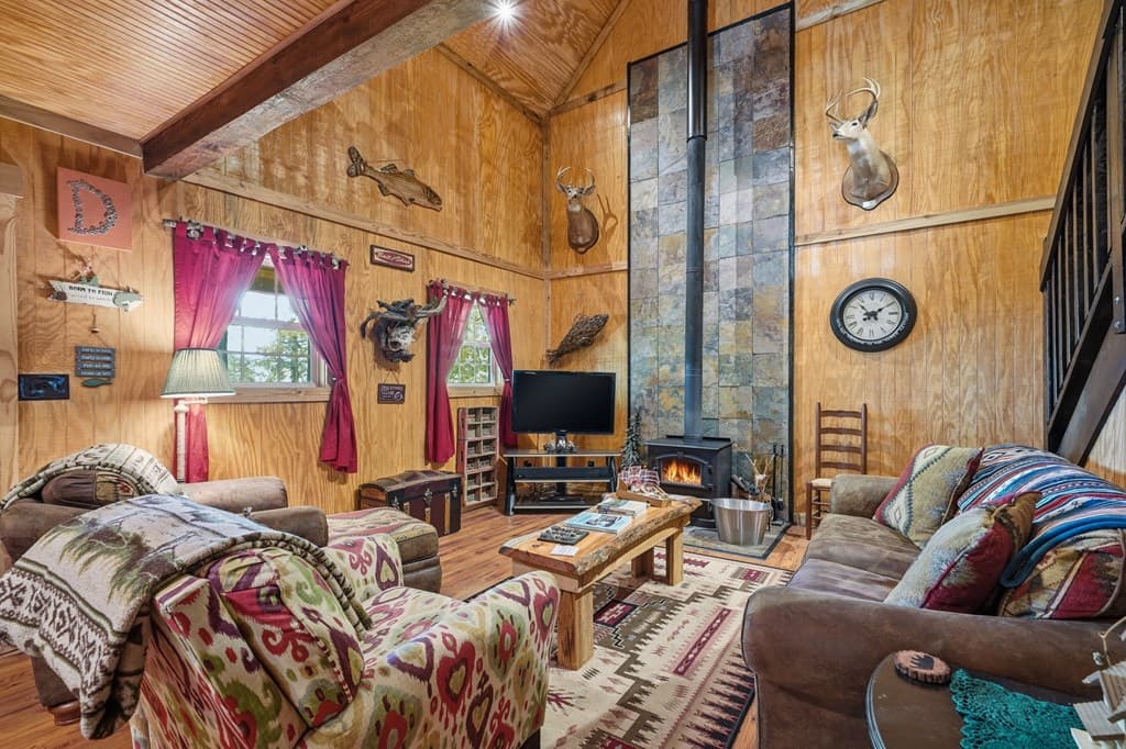 955 Mull Drive, Mineral Bluff GA 30559 - Photo