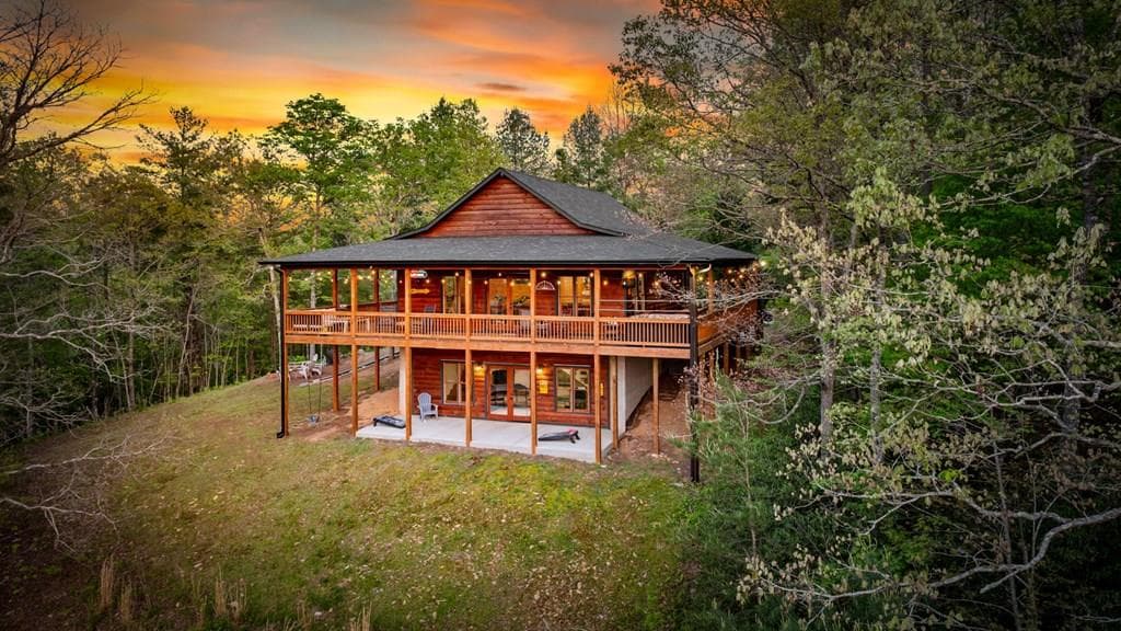 490 Walnut Hills Drive, Mineral Bluff GA 30559 - Primary photo