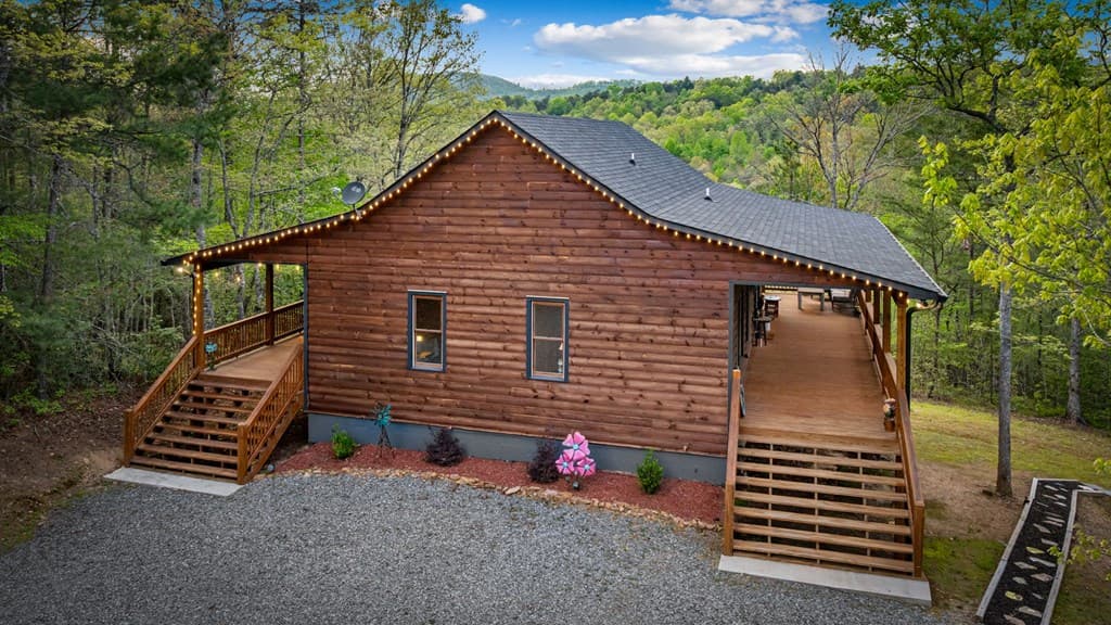 490 Walnut Hills Drive, Mineral Bluff GA 30559 - Photo