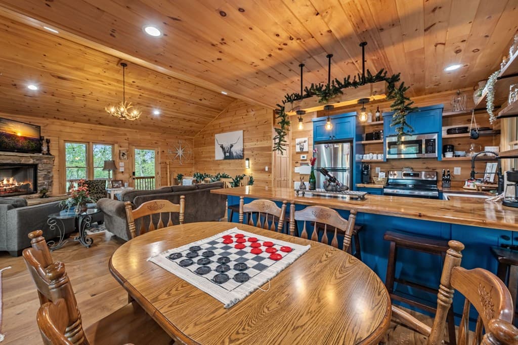 490 Walnut Hills Drive, Mineral Bluff GA 30559 - Photo