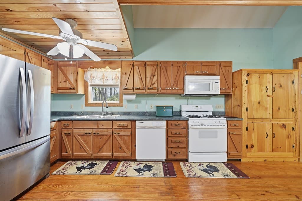 128 Carroll Road, Blairsville GA 30512 - Photo
