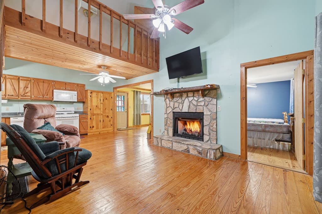 128 Carroll Road, Blairsville GA 30512 - Photo