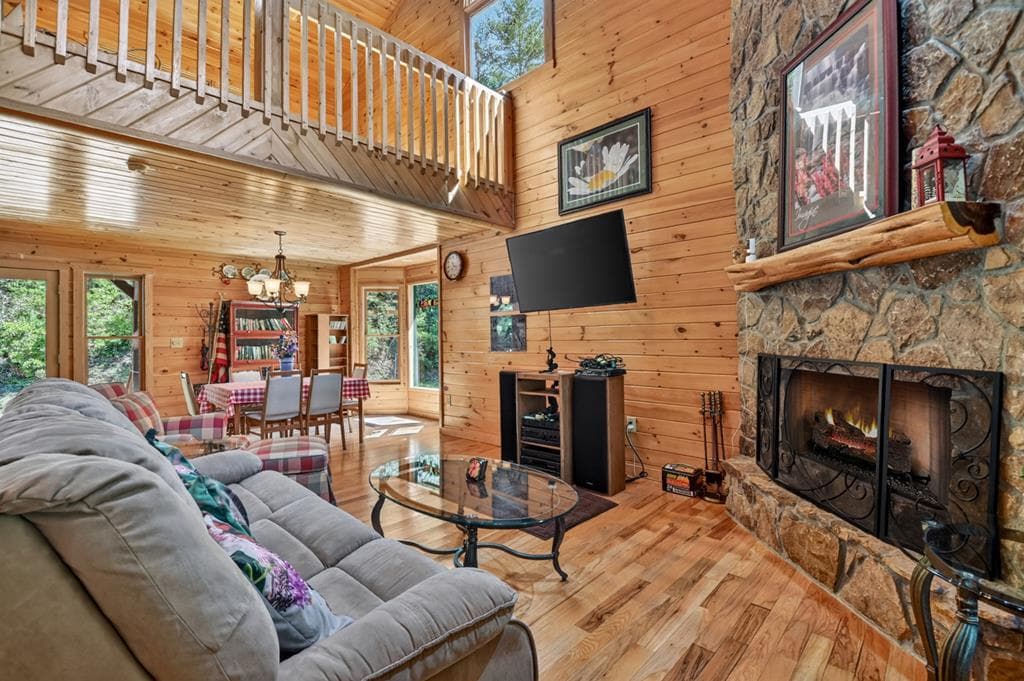 260 Down Under Road, Blue Ridge GA 30513 - Photo