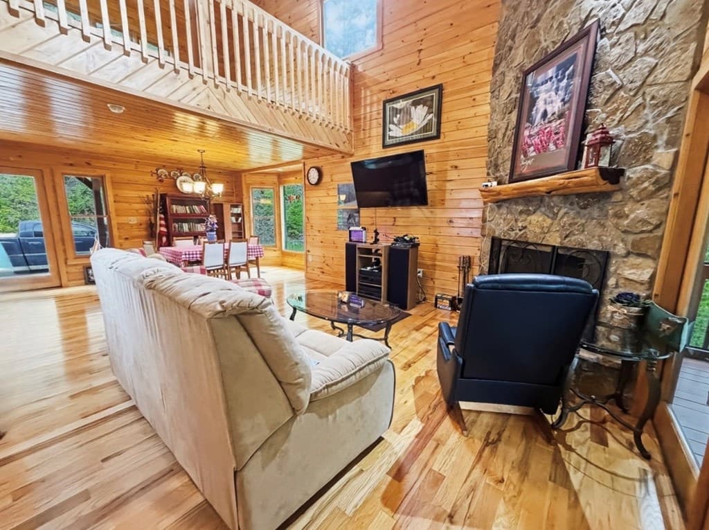 260 Down Under Road, Blue Ridge GA 30513 - Photo