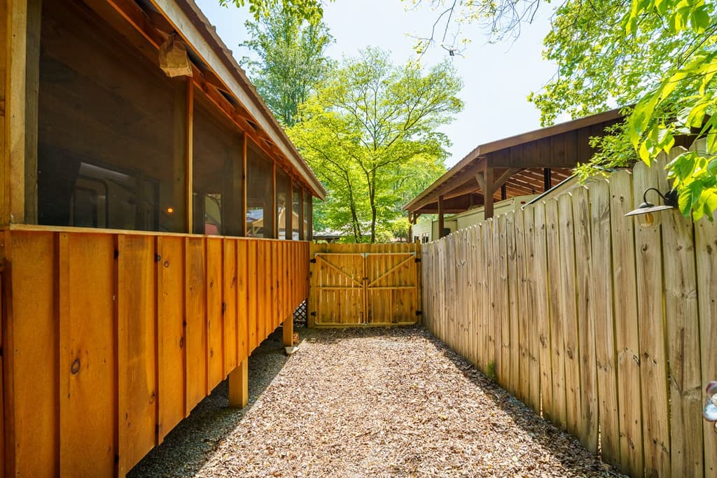 38 First Street, Ellijay GA 30540 - Photo