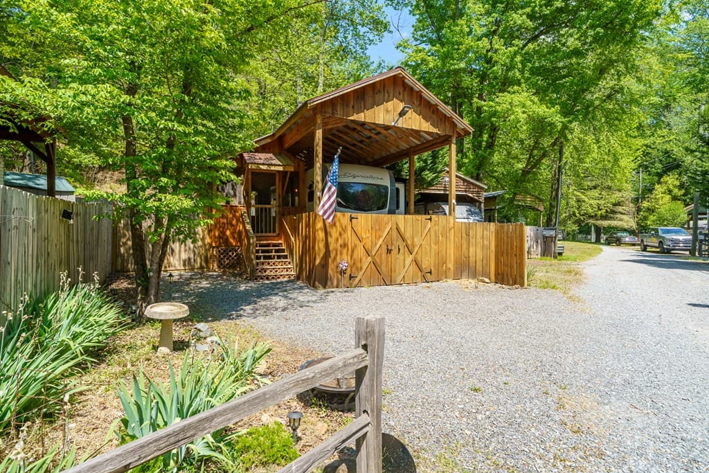 38 First Street, Ellijay GA 30540 - Photo