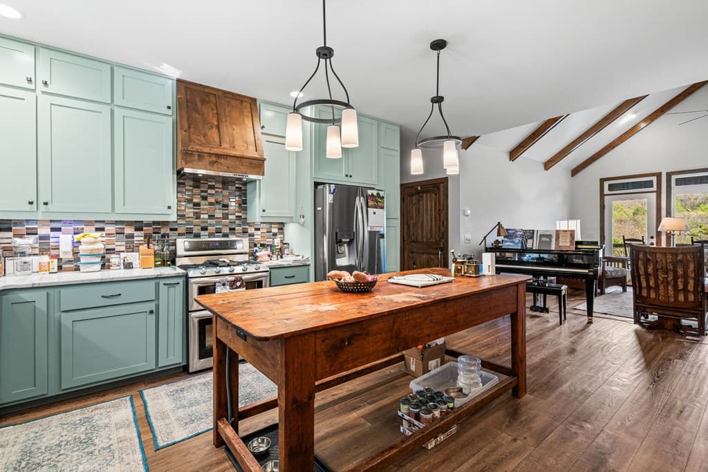 4720 Arrowhead Road, Hiawassee GA 30546 - Photo