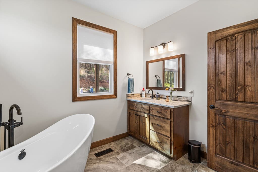 4720 Arrowhead Road, Hiawassee GA 30546 - Photo