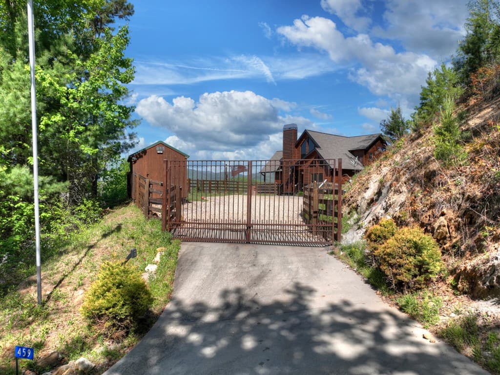 459 Quail Ridge Road, Blue Ridge GA 30513 - Photo
