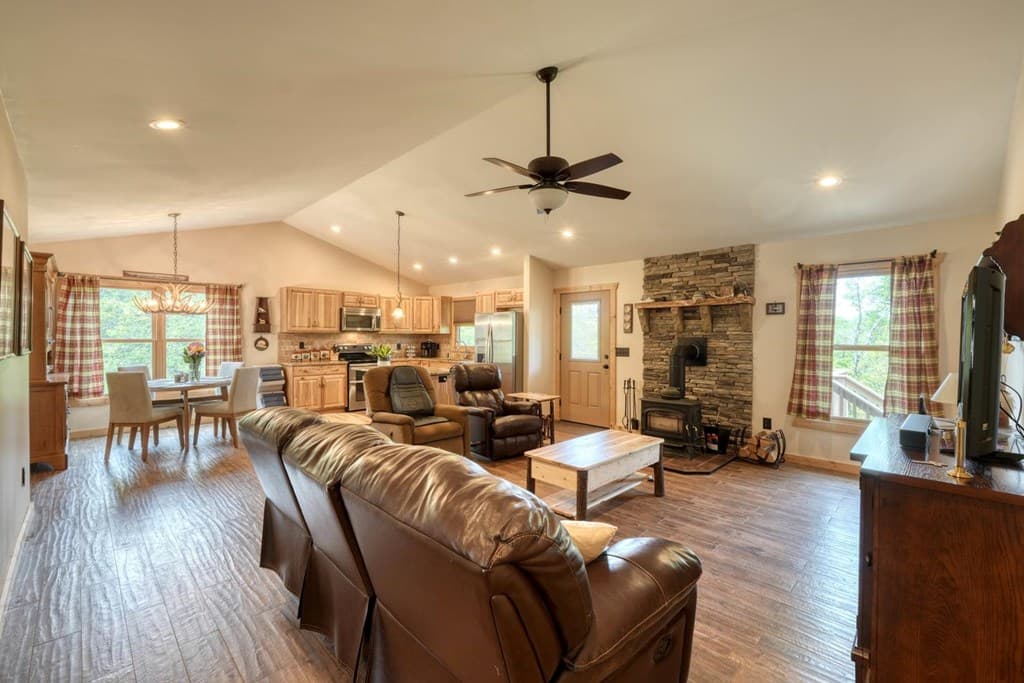 366 Upper Fox Trail, Blairsville GA 30512 - Photo