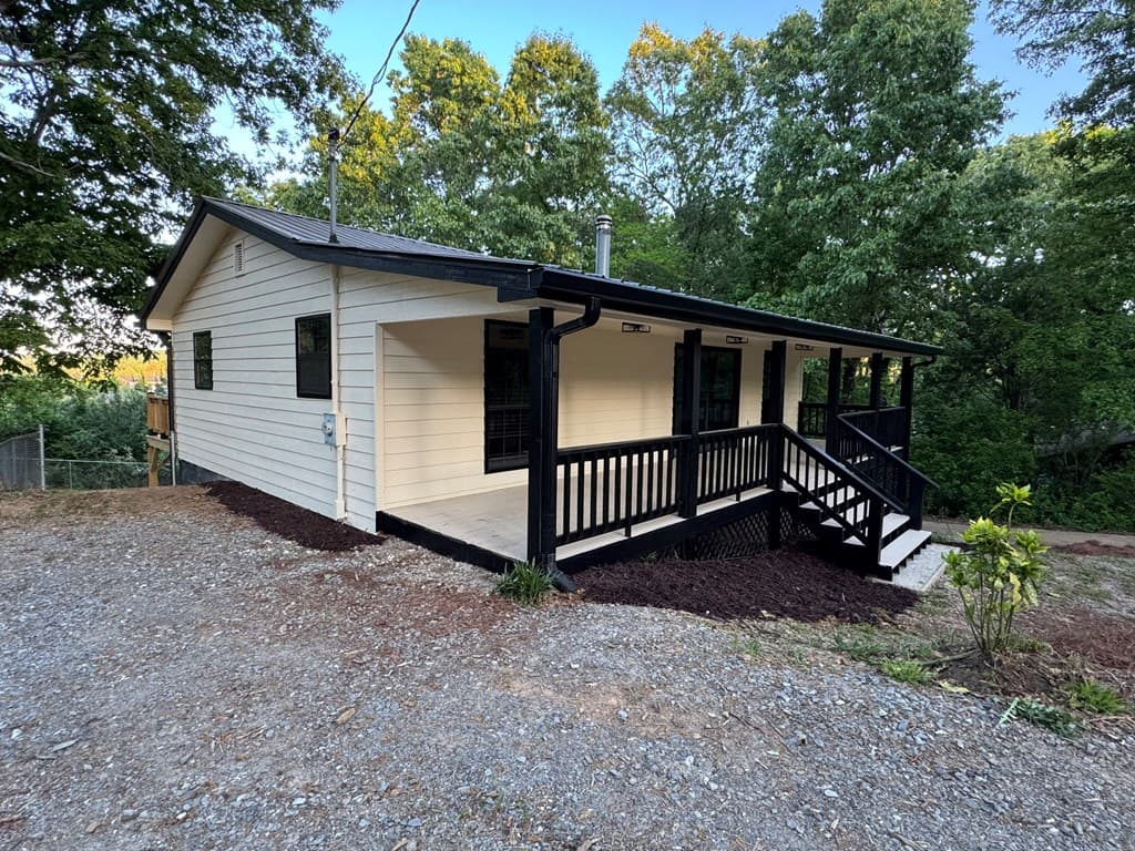 678 Lakeview Circle, Morganton GA 30560 - Photo