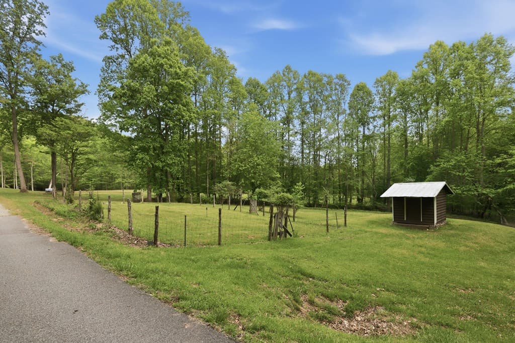 1837 Deep South Farm Road, Blairsville GA 30512 - Photo