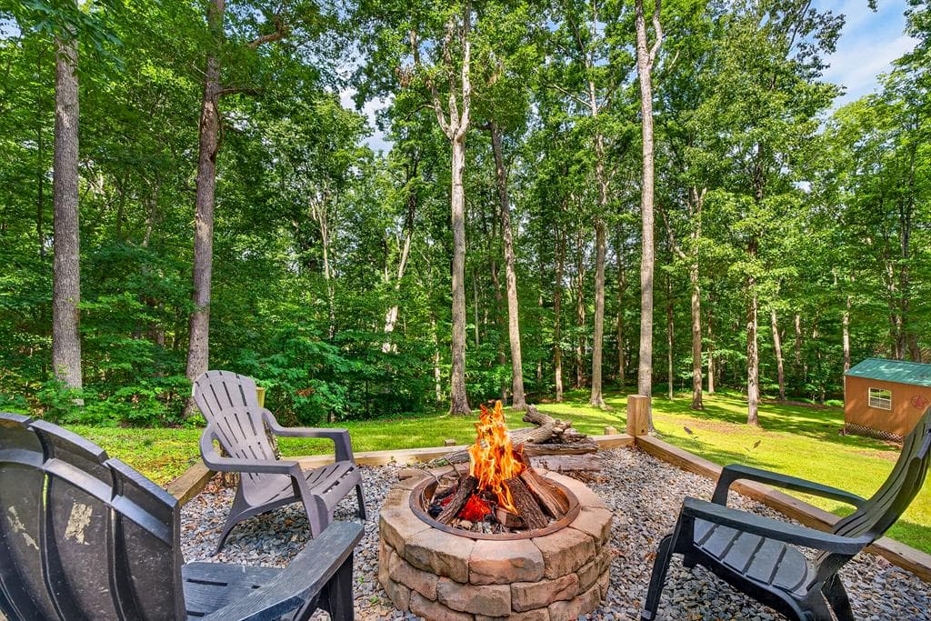 163 Beauregards Knob, Ellijay GA 30536 - Photo