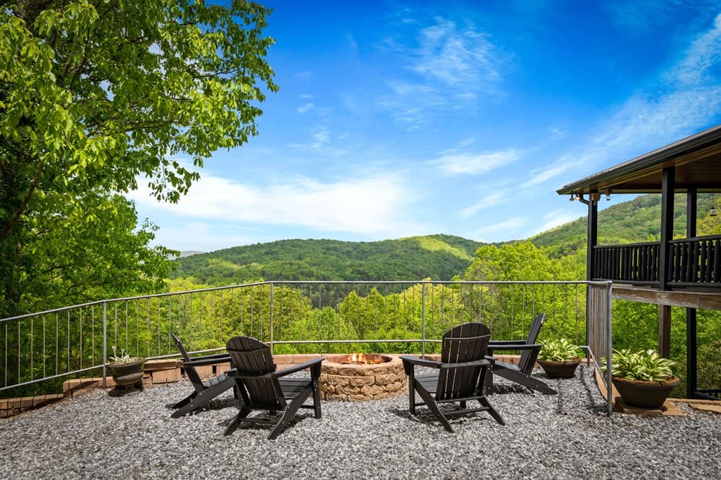 607 Rhonda Lane, Mineral Bluff GA 30559 - Photo