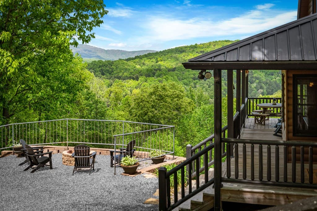 607 Rhonda Lane, Mineral Bluff GA 30559 - Photo