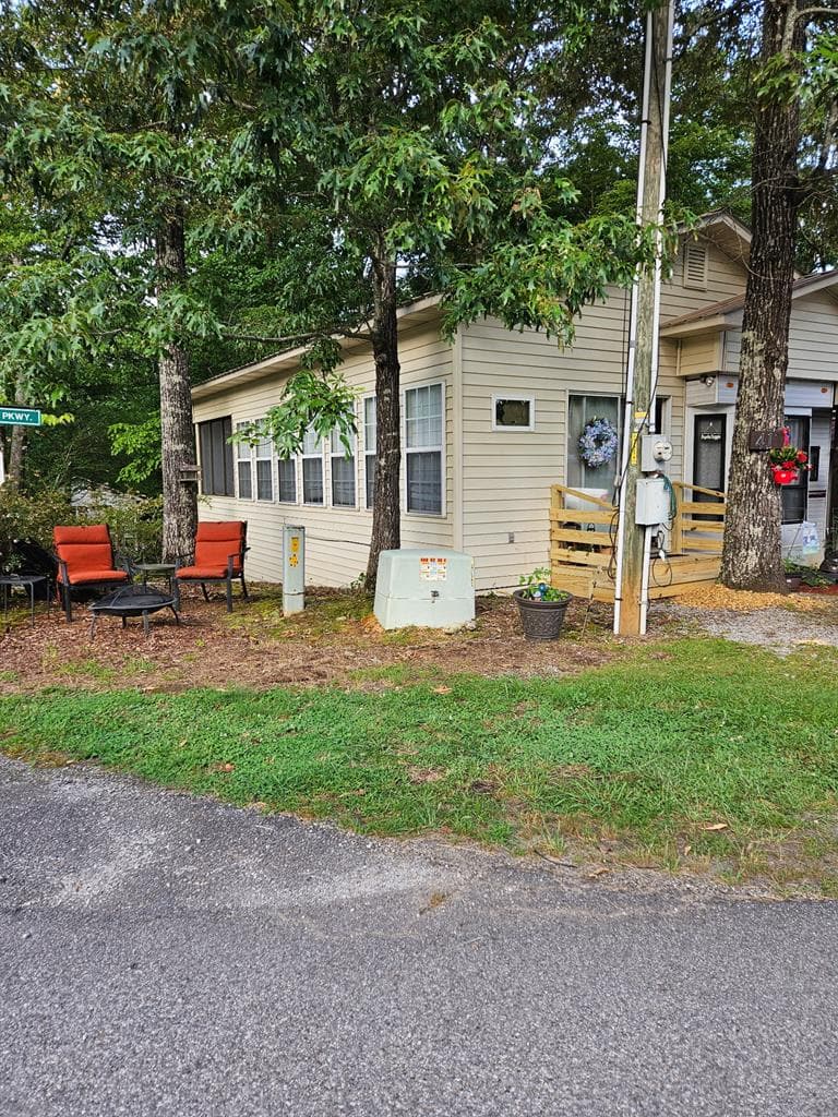 41 Cindy Pkwy, Cleveland GA 30528 - Primary photo