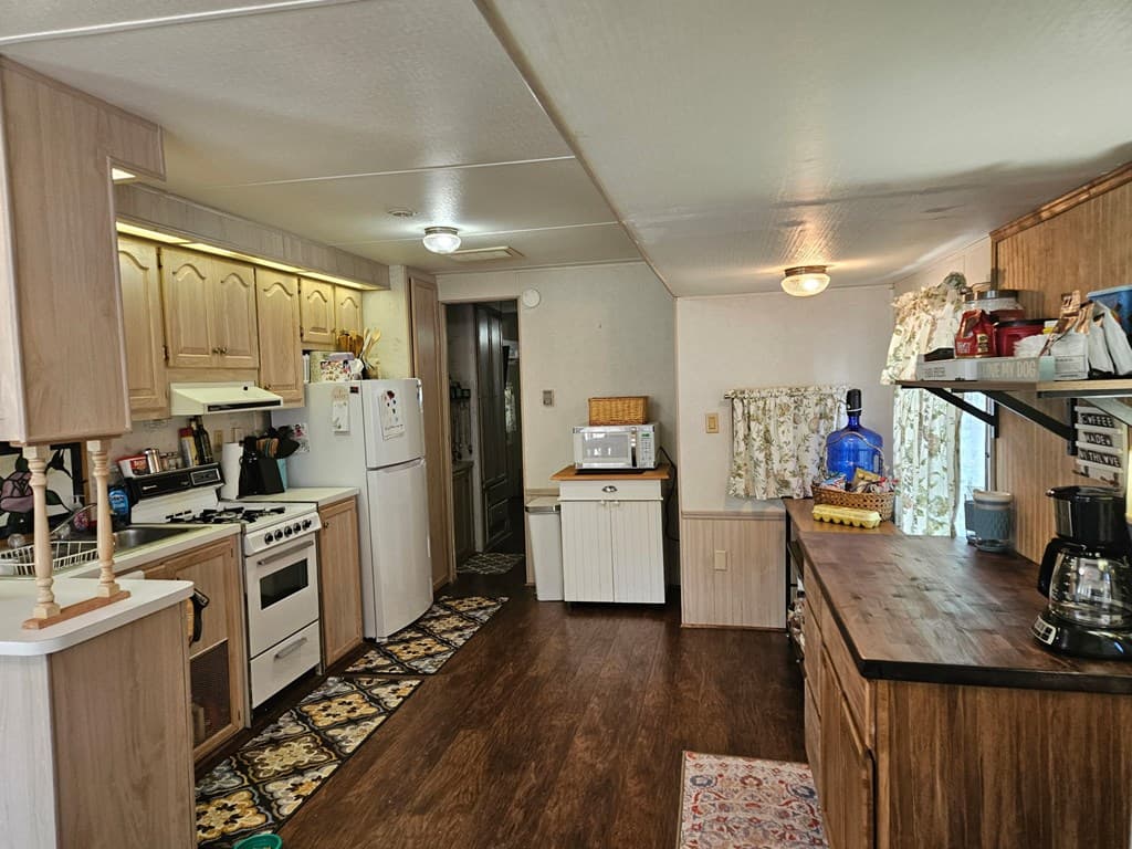 41 Cindy Pkwy, Cleveland GA 30528 - Photo