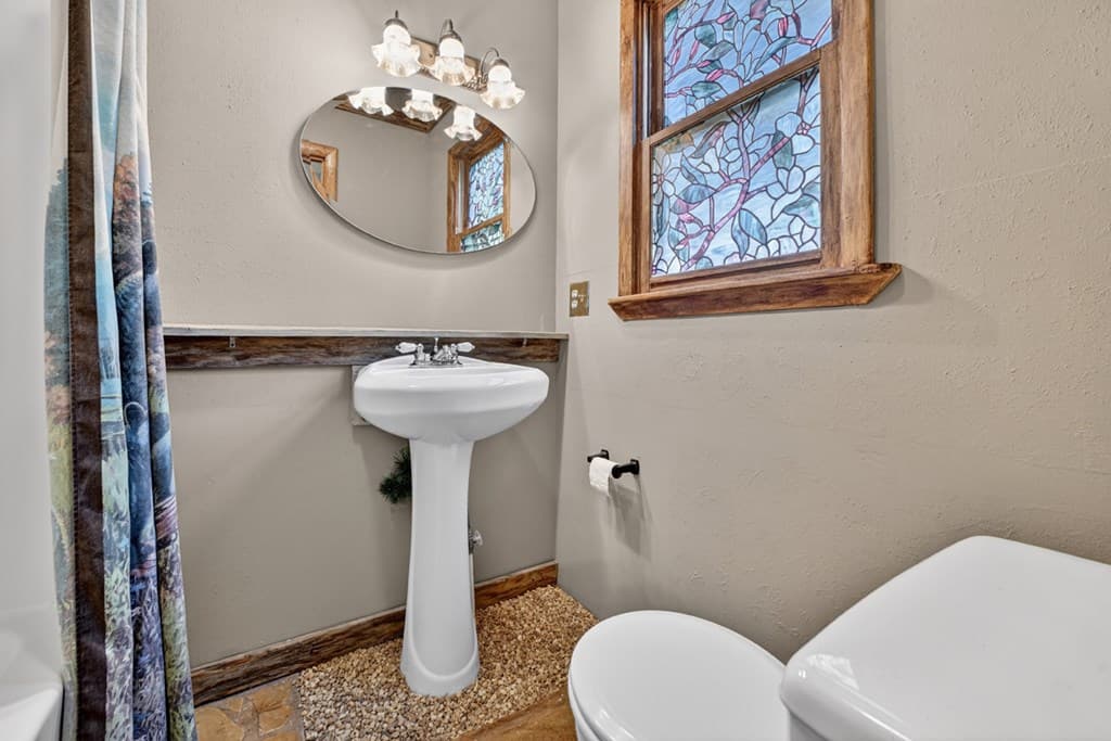 111 Candlewood Lane, Blue Ridge GA 30513 - Photo