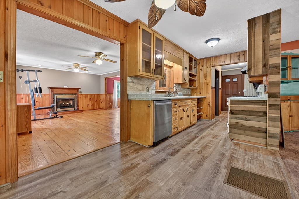 111 Candlewood Lane, Blue Ridge GA 30513 - Photo