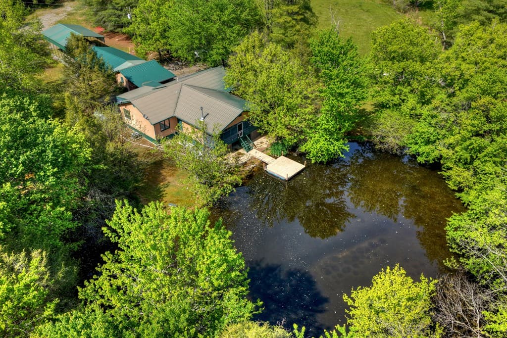 111 Candlewood Lane, Blue Ridge GA 30513 - Photo