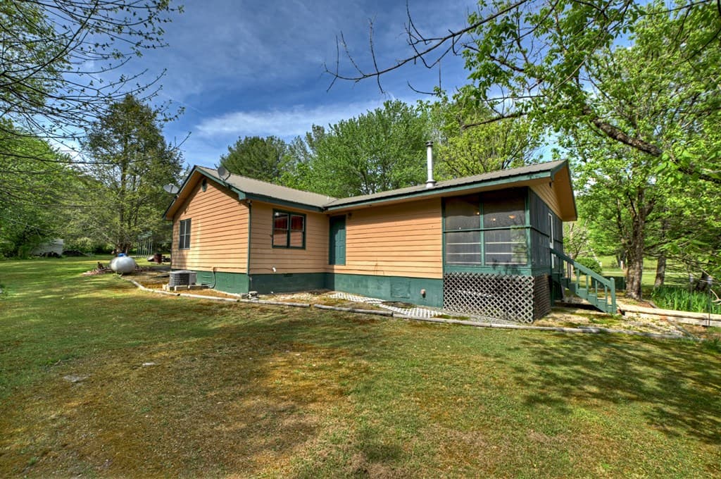 111 Candlewood Lane, Blue Ridge GA 30513 - Photo