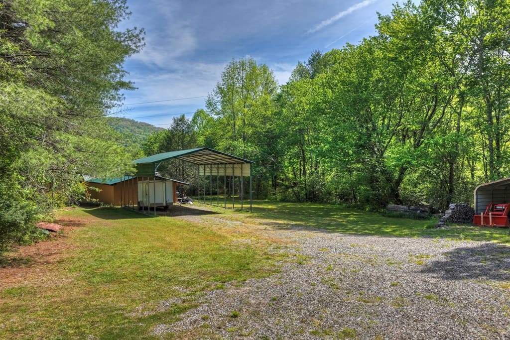 111 Candlewood Lane, Blue Ridge GA 30513 - Photo