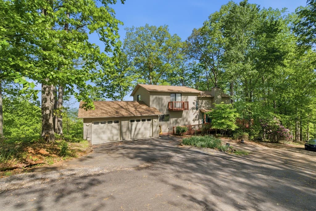 860 Frog Pond Road, Hiawassee GA 30546 - Photo