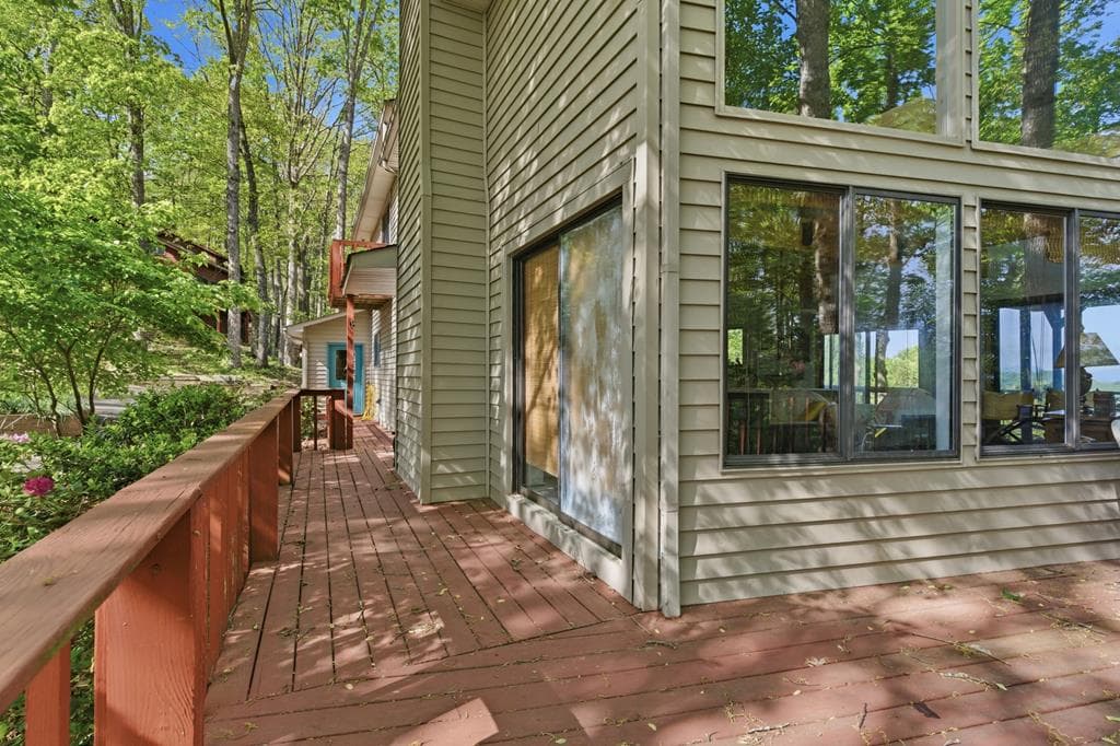 860 Frog Pond Road, Hiawassee GA 30546 - Photo