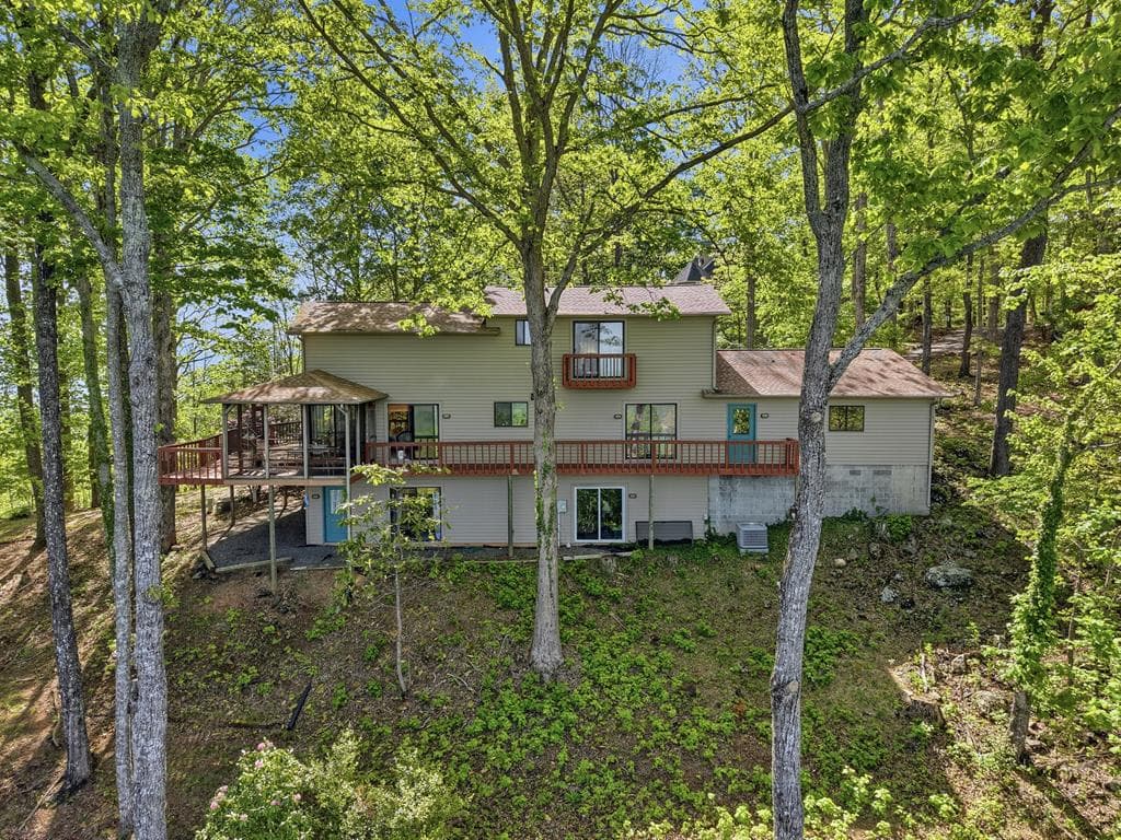 860 Frog Pond Road, Hiawassee GA 30546 - Photo