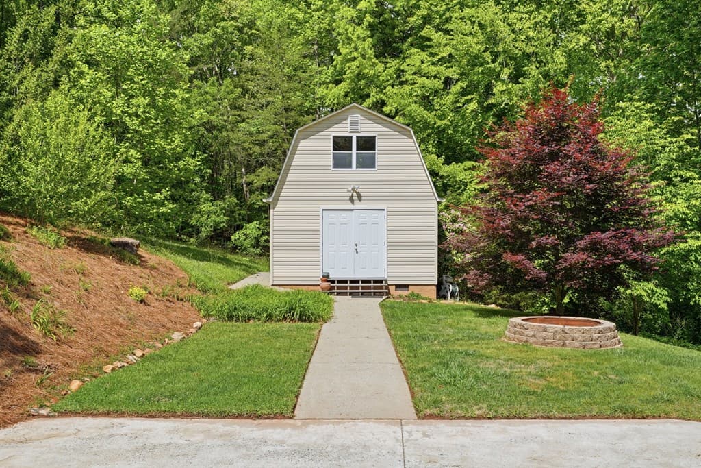 7616 Highland Oaks Drive, Young Harris GA 30582 - Photo