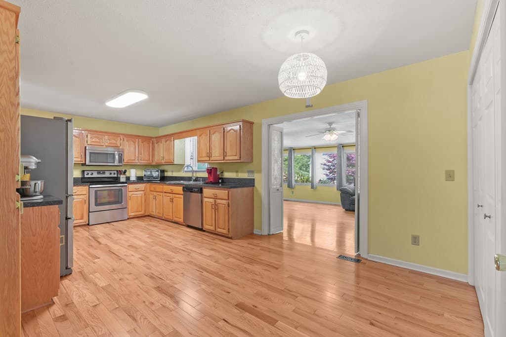 7616 Highland Oaks Drive, Young Harris GA 30582 - Photo