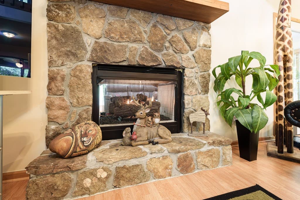721 Whispering Pines Road, Blairsville GA 30512 - Photo