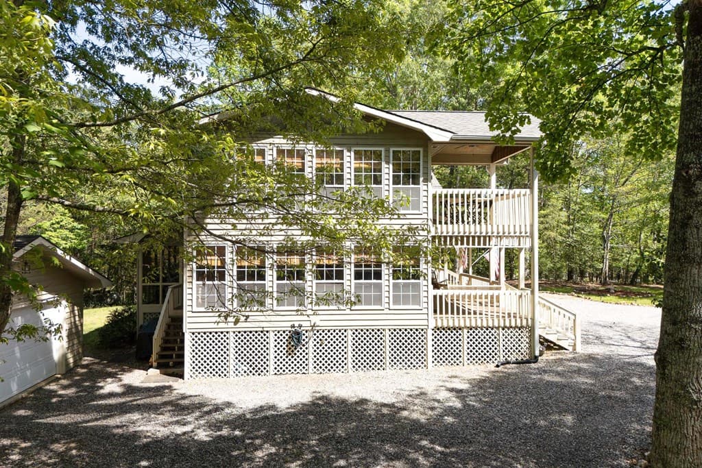 721 Whispering Pines Road, Blairsville GA 30512 - Photo