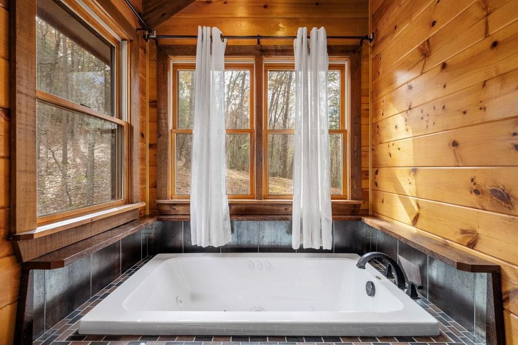 247 Toccoa Overlook Drive, Blue Ridge GA 30513 - Photo